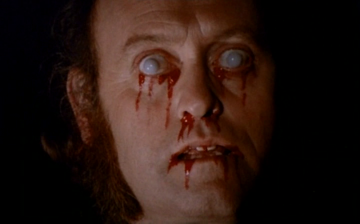 ����� ������ / Horror Express (1973) [DVDRip]