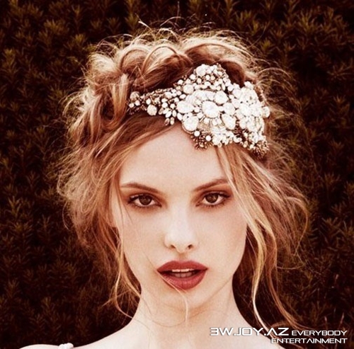 Saçlarınıza romantik toxunuşlar Saçlarınıza romantik toxunuşlar