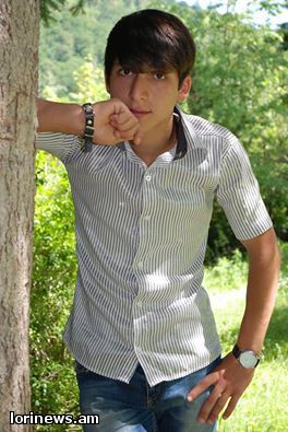 Վանաձորի դպրոցներից մեկում դանակահարված 17-ամյա Տիգրանը կոմայից դուրս է եկել