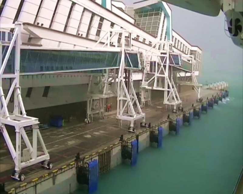 Праздничный круиз Sapphire Princess по Юго-Восточной Азии 23.02-10.03.15