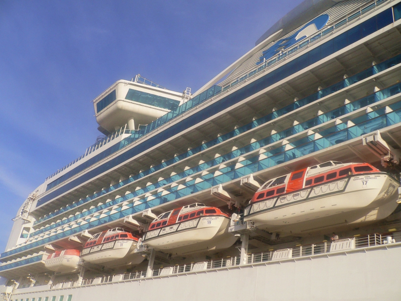 Праздничный круиз Sapphire Princess по Юго-Восточной Азии 23.02-10.03.15
