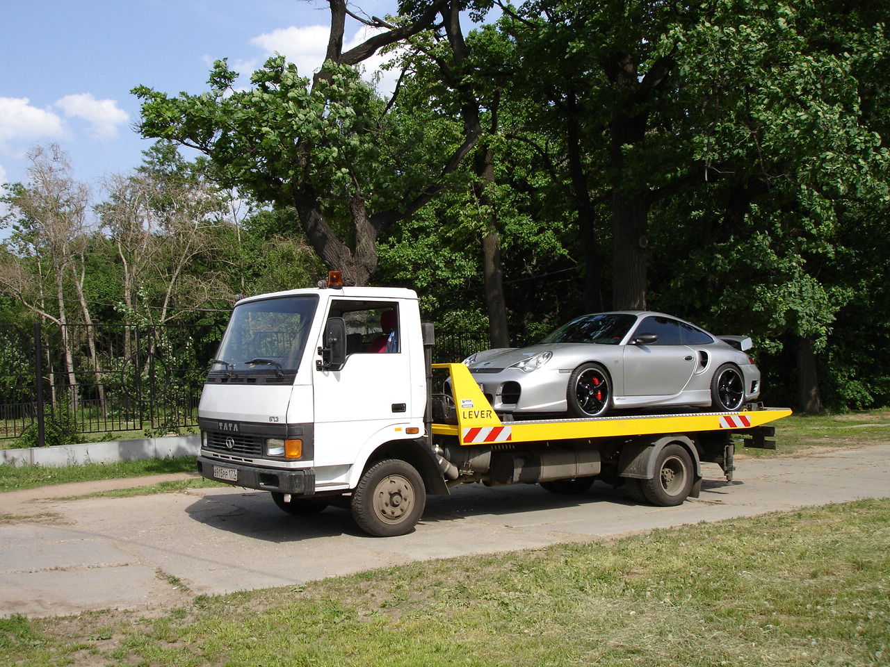 osobennosti organizacii raboty evakuatornoj sluzhby