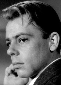 Лев Круглый