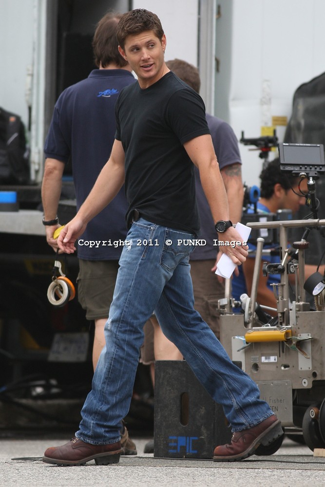 110712PI1-SUPERNATURAL-SEASON7-08 (1).jpg