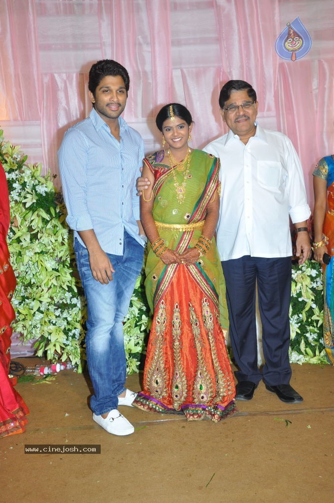 puri_jagannath_daughter_half_saree_celebrations_0711110106_0018.jpg