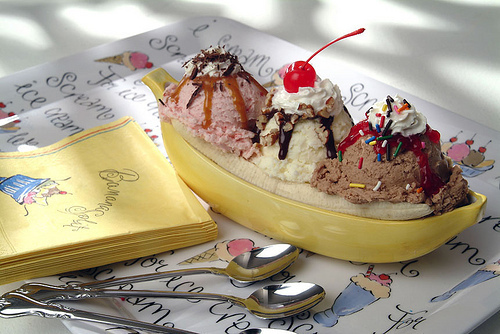 Мороженое banana split