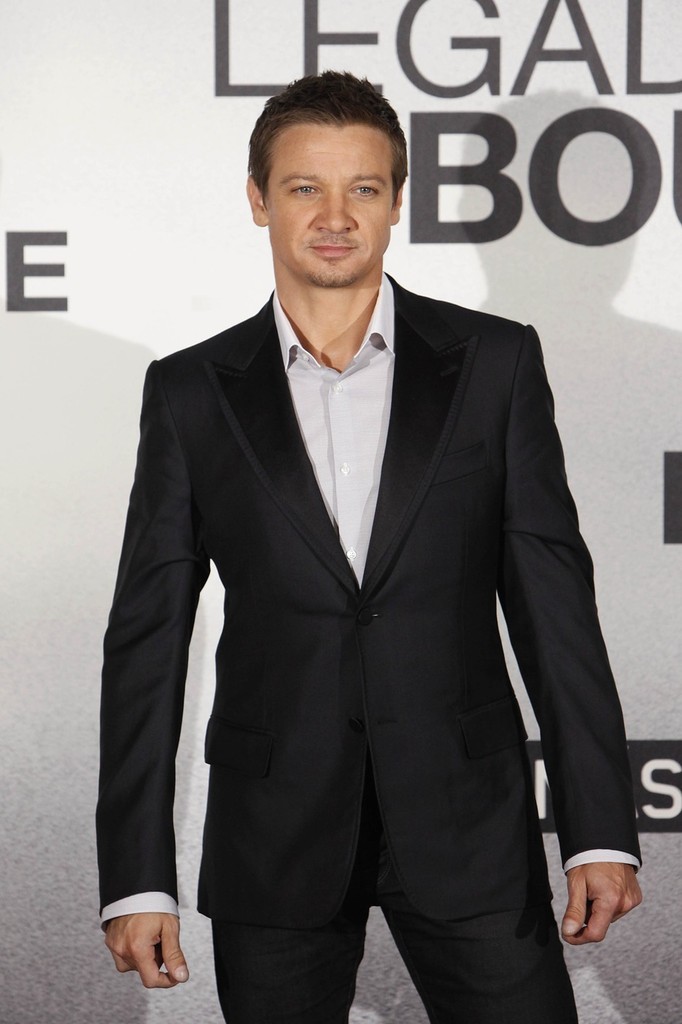 Jeremy+Renner+Jeremy+Renner+attends+Bourne+KILdH36Wu5Vx.jpg