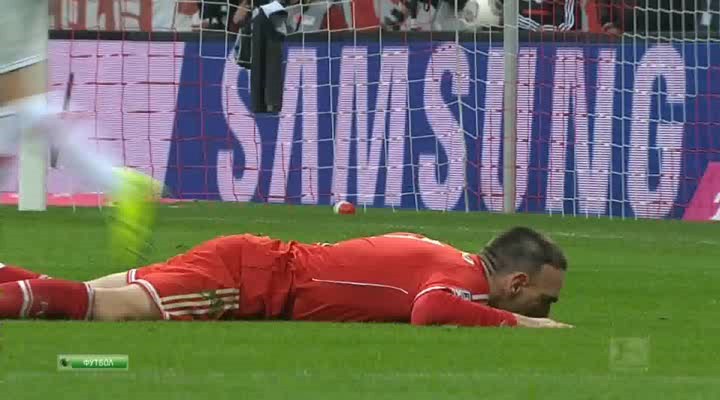 Чемпионат Германии 2013-14  12-й тур  Обзор  НТВ+.avi_20131112_054647.413.jpg