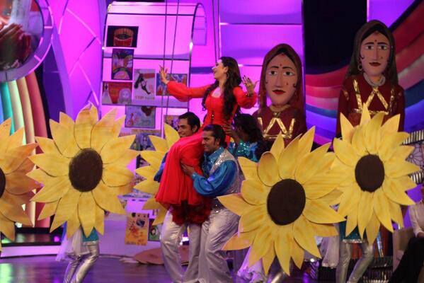 Colors golden petal awards