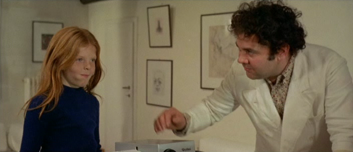 Who.Saw.Her.Die.1972.dvdrip_[1.46]_[teko][(015346)18-37-13].PNG