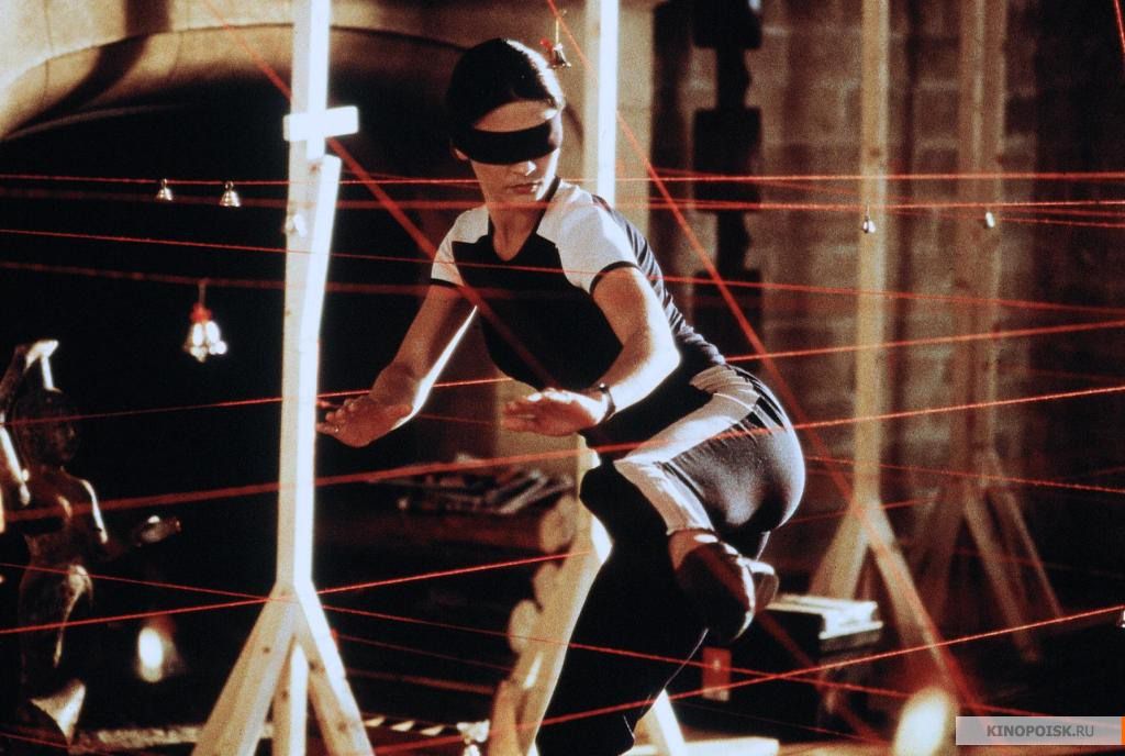 kinopoisk.ru-Entrapment-1953146.jpg