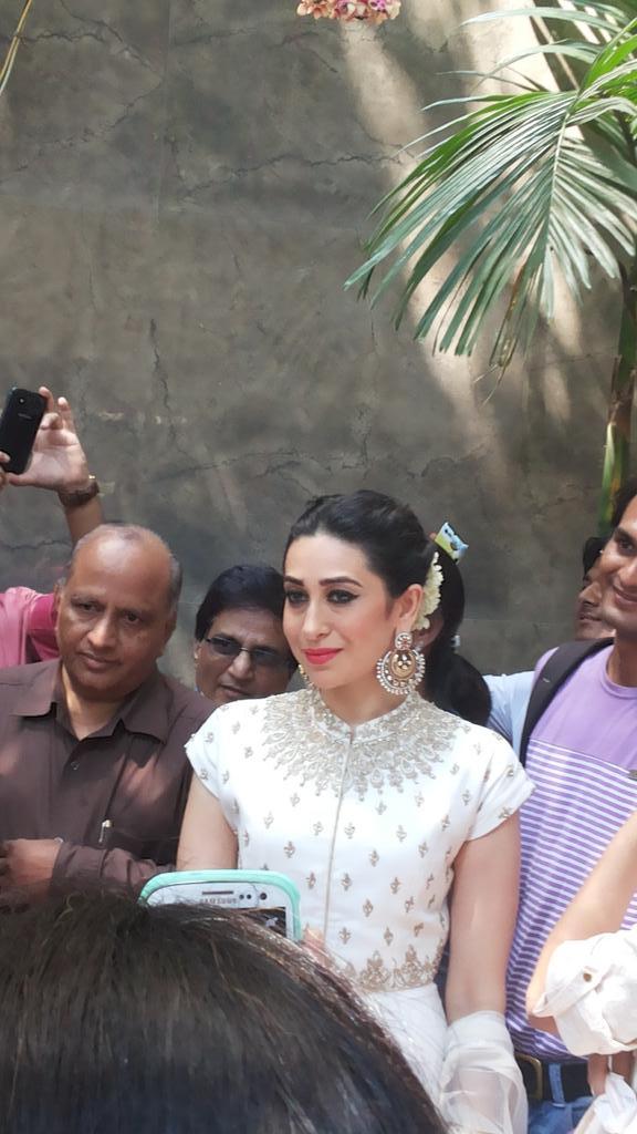 Bym8NM_CcAAfKuK.jpg large.jpg