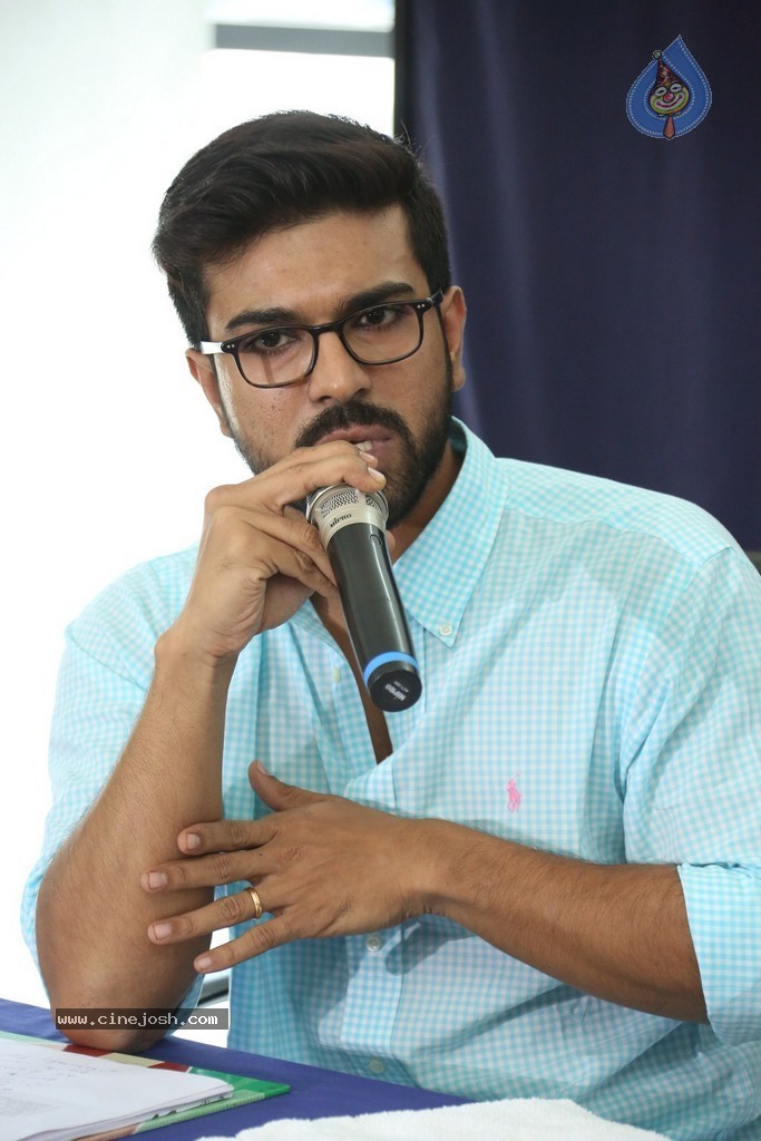 ram_charan_interview_photos_1410140403_024.jpg