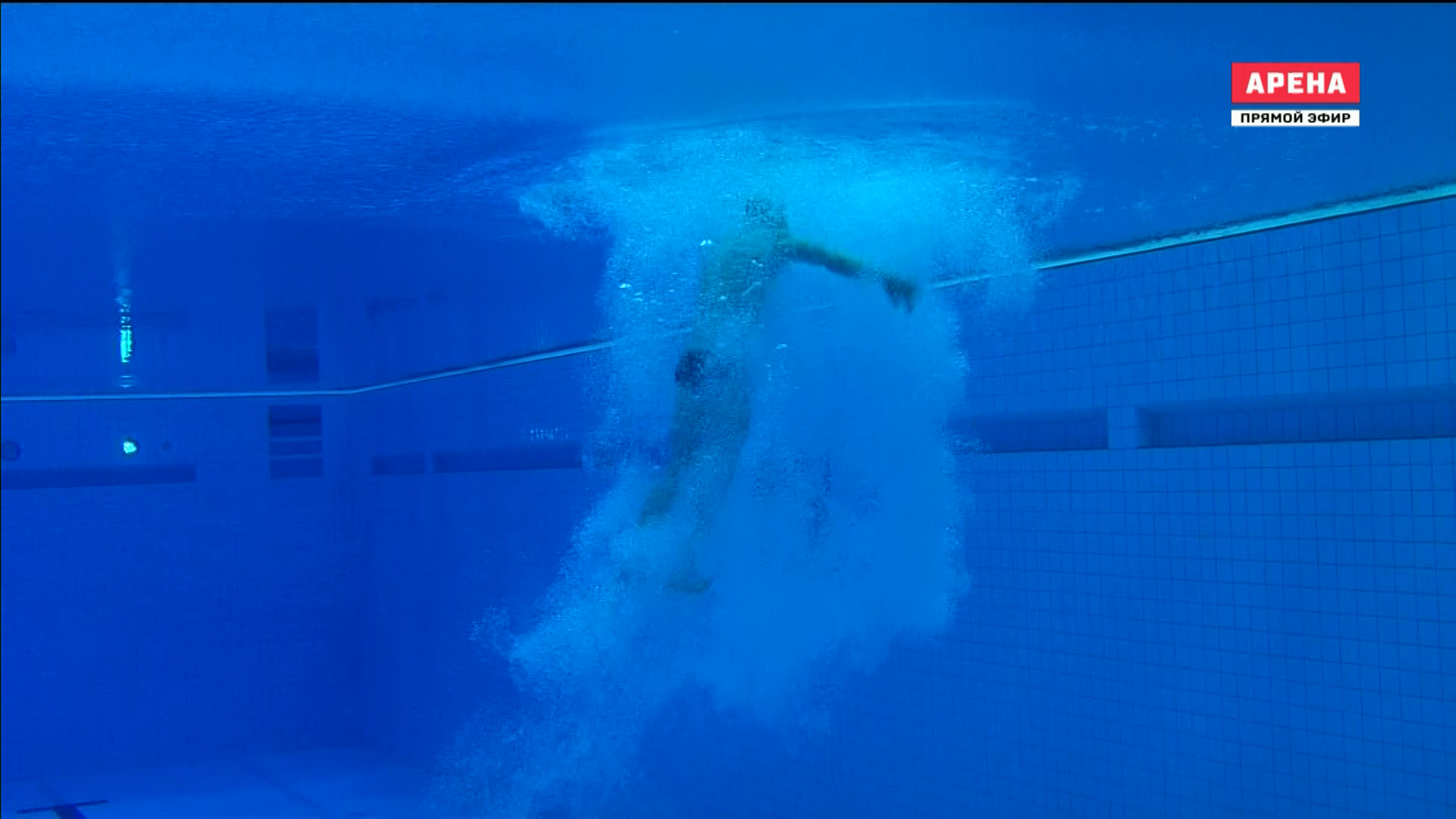 London-2015 [EC].Diving.Men.1m Springboard.Arena [HDTV].ts_snapshot_00.31.41_[2016.05.12_07.55.28].png