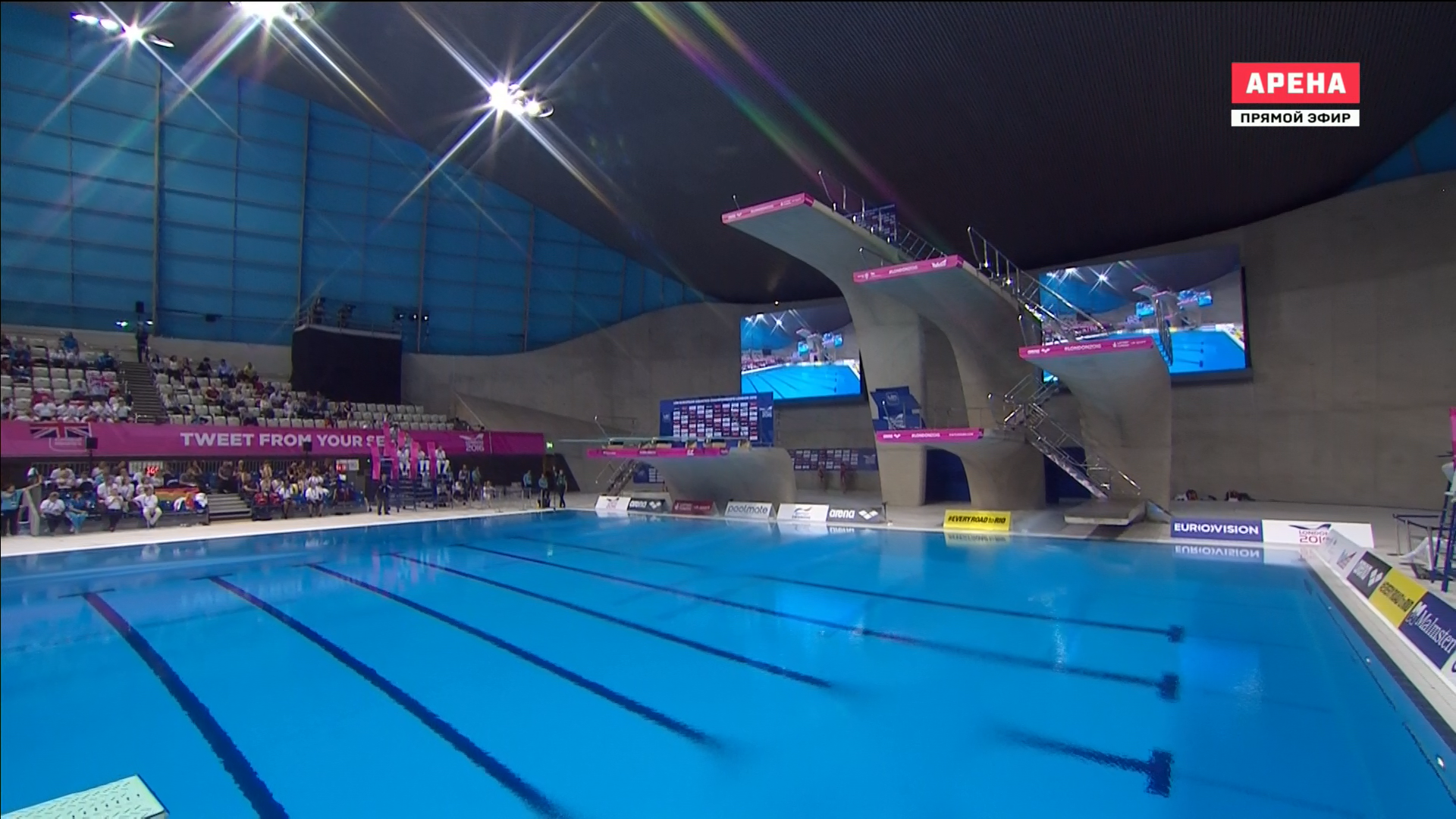 London-2015 [EC].Diving.Women.10m Synchronised platform.Arena [HDTV].ts_snapshot_02.10_[2016.05.12_08.02.19].png