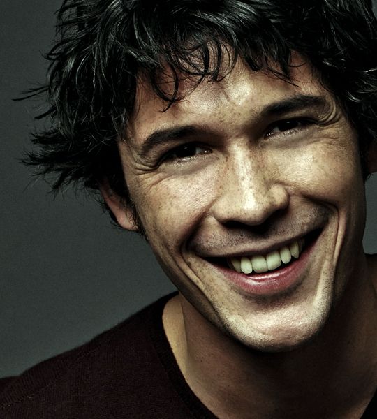 kinopoisk.ru-Bob-Morley-2641472.jpg