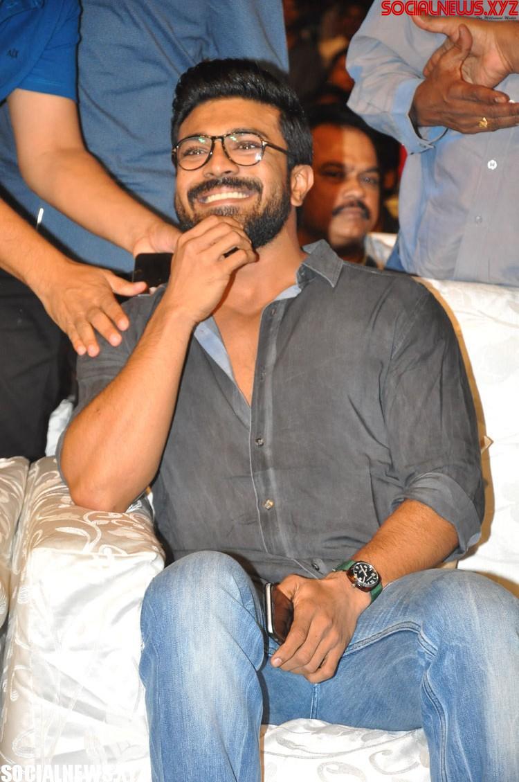 Dhruva-Movie-Pre-Release-Function-Gallery-Set-4-38.jpg
