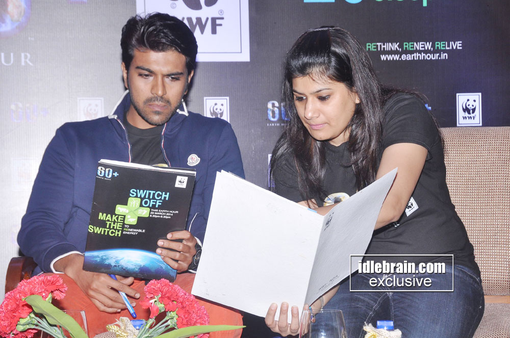 pressmeet-60+earthhour8.jpg