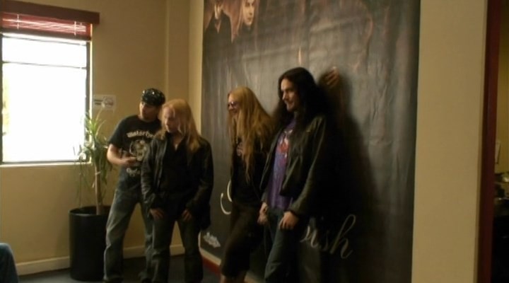 Nightwish - End of an Era.mkv_snapshot_02.38_[2017.06.03_17.38.11].jpg