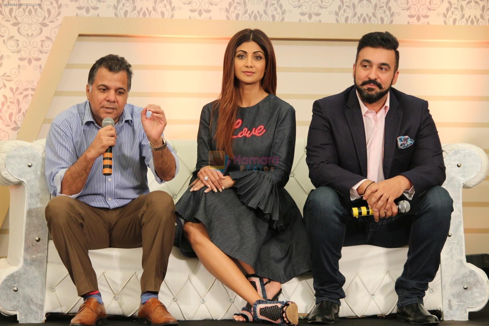 hpse_fullsize__911063491_Shilpa Shetty, Raj Kundra at the New Show Launch Aunty Boli Lagao Boli on 18th Sept 2017 (36)_59c0bb29becff.JPG