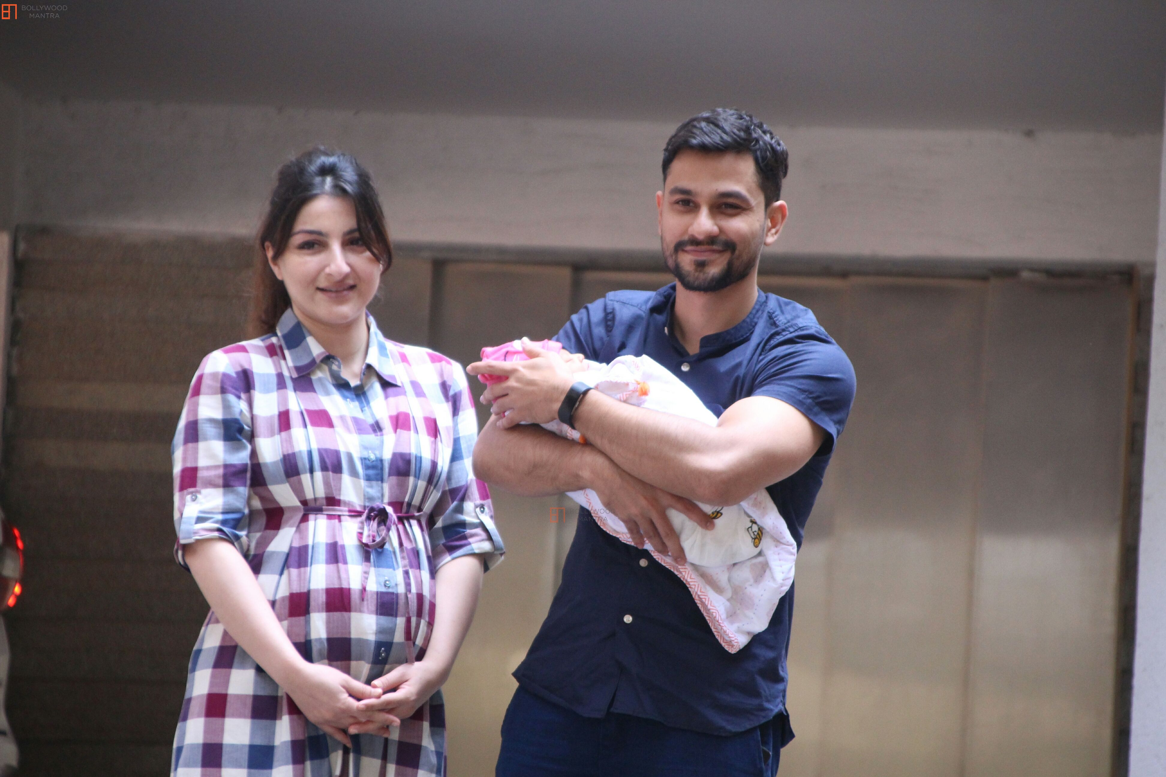 soha-ali-khan_inaaya-naumi-kemmu_kunal-khemu__1028803.JPG