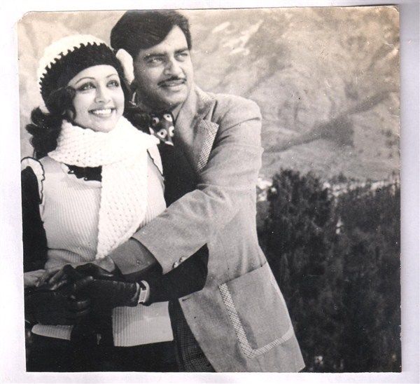 Original-Rare-Bollywood-Shatrughan-Hema-photo-Do-thug-1975.jpg