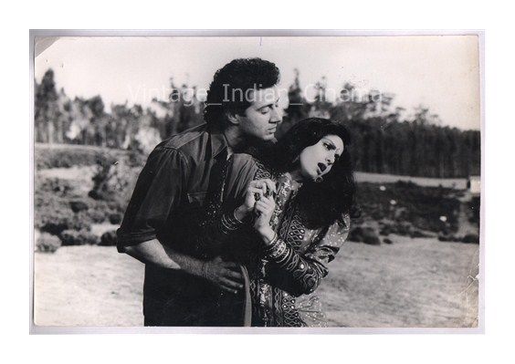 Original-Bollywood-photo-Sunny-deol-Sridevi-In-Nigahen-1989.jpg