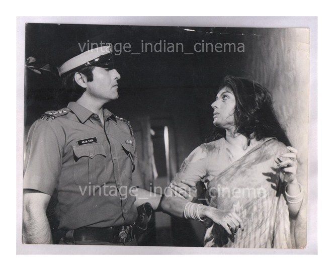 Original-Bollywood-photo-Vinod-khanna-In-satyamev-jayate.jpg