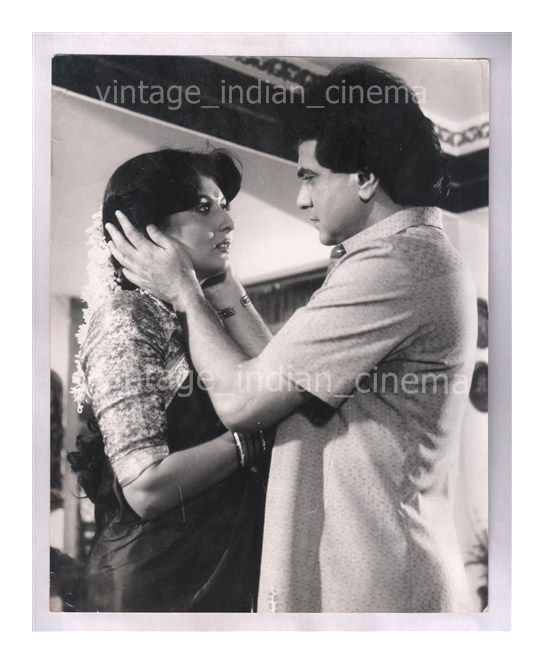 Original-Bollywood-Rare-photo-Jitendra-Sangeeta-In-Shiv-ram.jpg