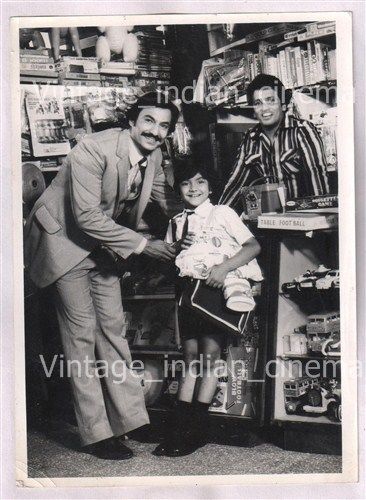 Original-Bollywood-photo-Suresh-Oberai-In-Tumhare-Bina.jpg