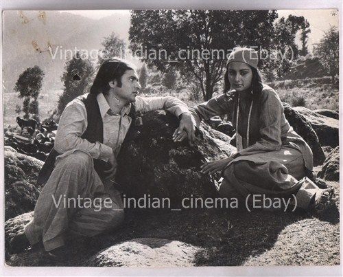 Farooq shekh-Poonam.jpg