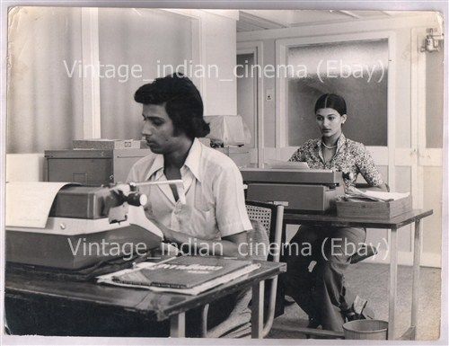 Original-Bollywood-Rare-photo-Sarika-In-Grihpravesh-1980.jpg