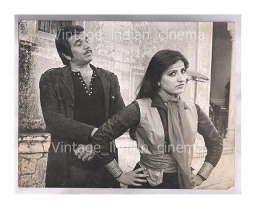 Dharmendra-Roshni.jpg