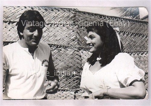 Original-Bollywood-photo-Sanjay-dutt-Madhvi-In-Sarphira-1992.jpg
