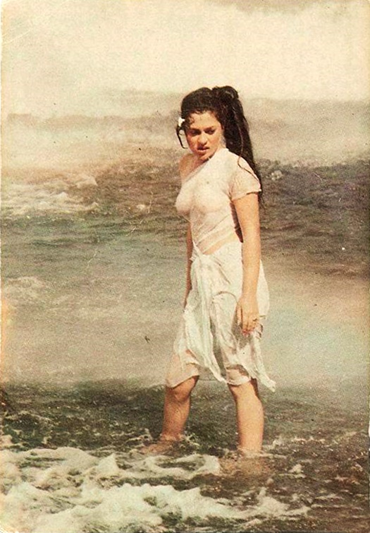 Bollywood-actress-Mandakini-Rare-postcard-post.jpg.