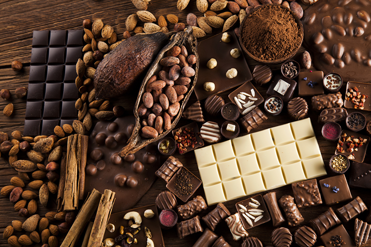 Sweets_Chocolate_Nuts_Candy_Cocoa_solids_544431_1280x853.jpg
