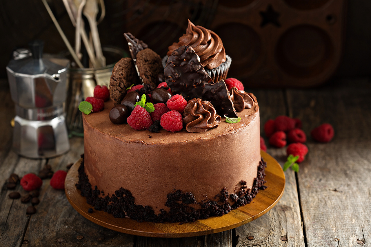 Sweets_Cakes_Chocolate_Berry_Wood_planks_Design_542530_1280x853.jpg