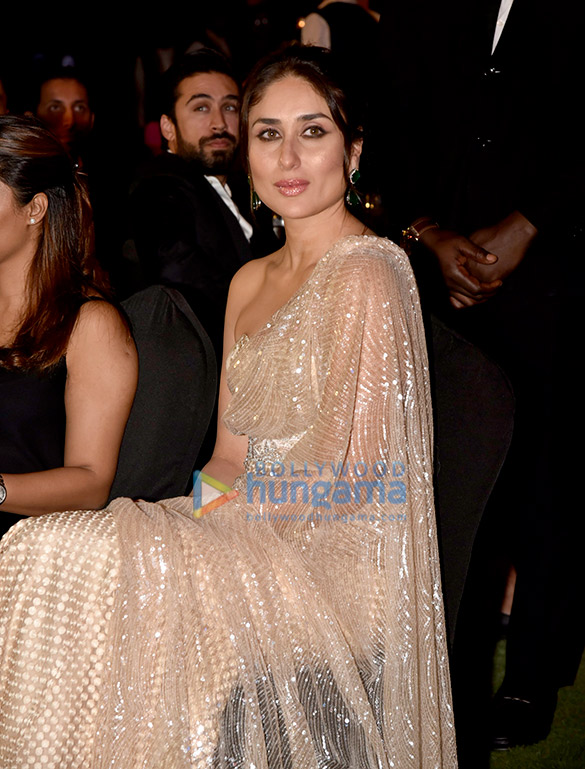 Kareena-Kapoor-Khan-and-Kartik-Aaryan-snapped-attending-the-Masala-Awards-2018-3.jpg