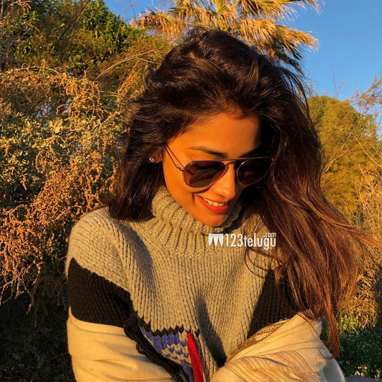 Shriya Saran (1).jpg