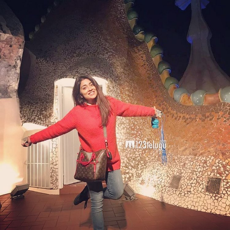 shreya (1).jpg