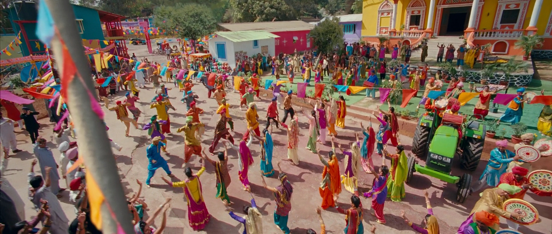 2012 - Khiladi 786 -1- Khiladi_1080p_sub.mkv5174.jpg