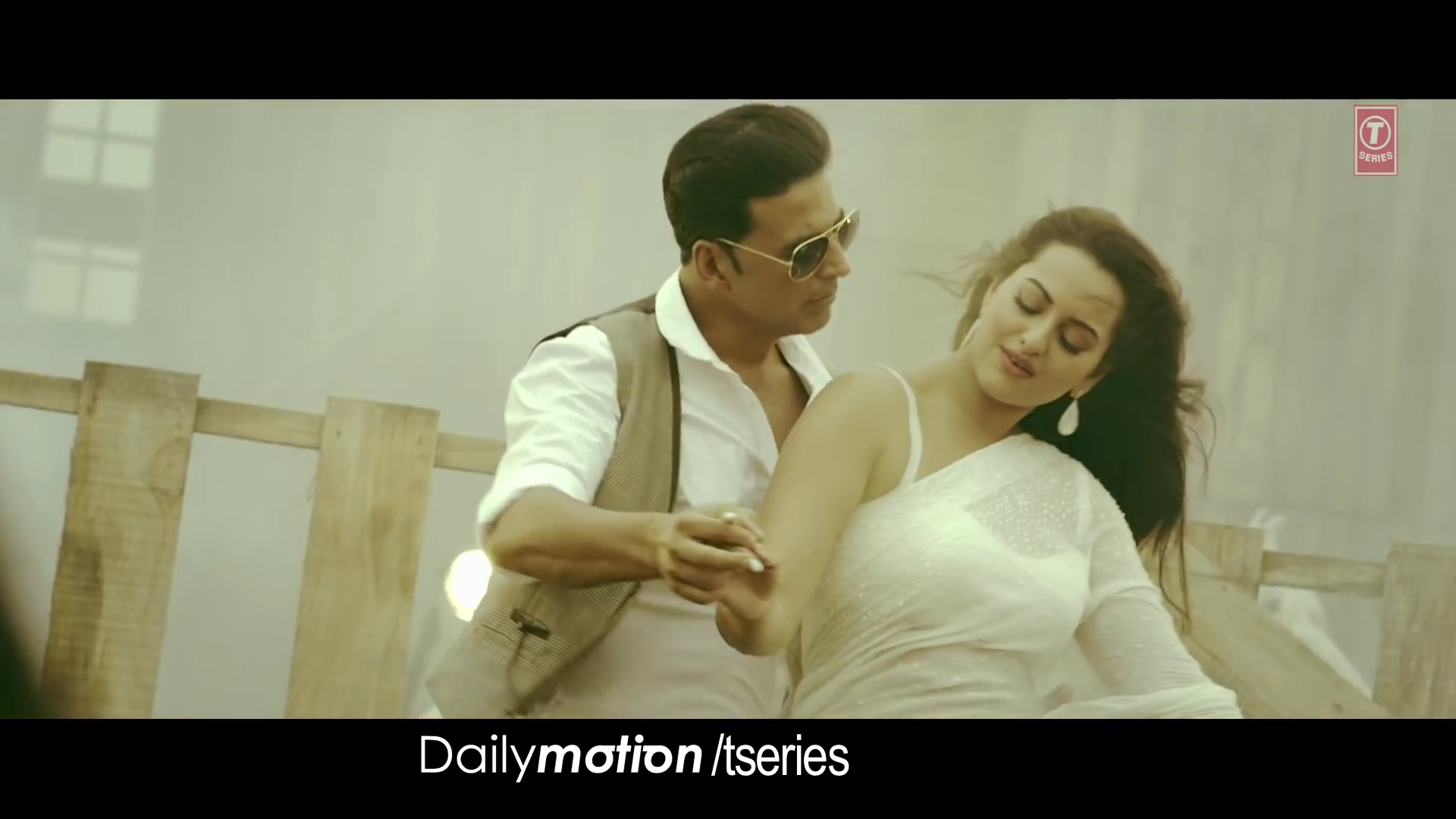 2013 - Boss - Har Kisi Ko_1080p_YT.mp49467.jpg