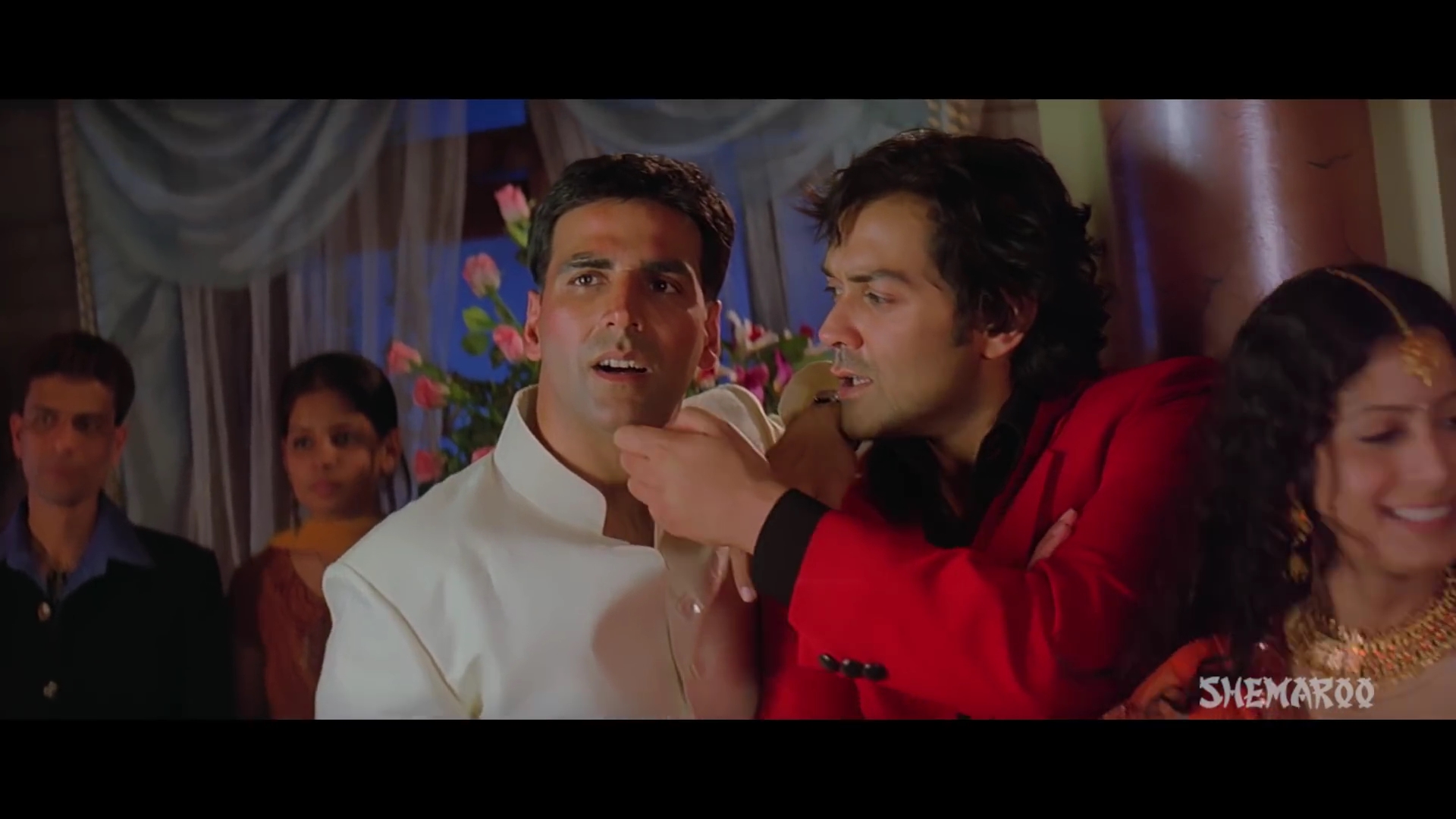 2005 - Dosti -3- Teri Banegi Yeh Dulhaniya_1080p.mkv0191.jpg