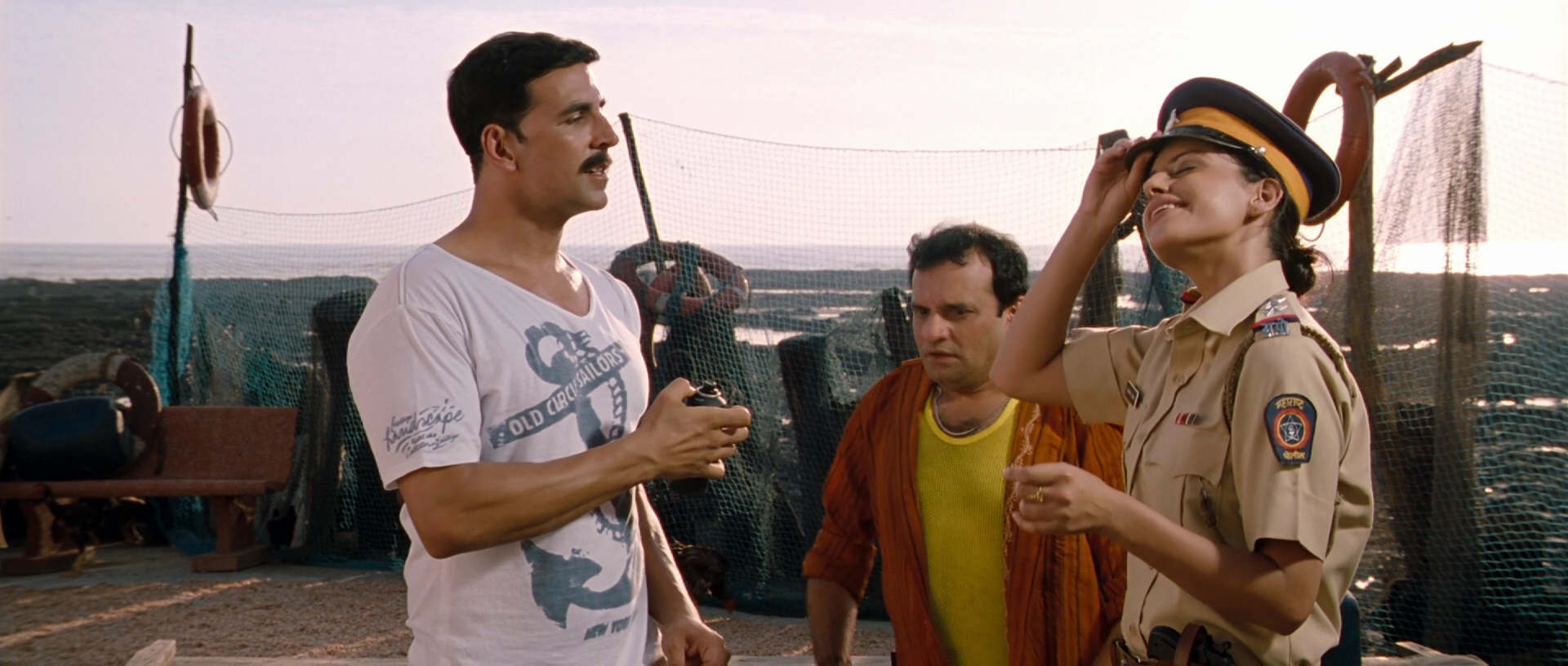 2012 - Rowdy Rathore -1- Chinta Ta Ta Chita Chita_1080p_sub.mkv7424.jpg