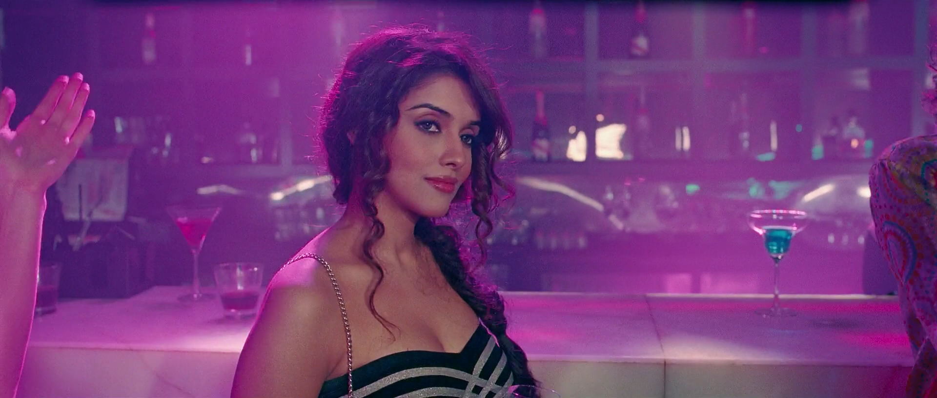 2012 - Khiladi 786 -4- Balma_1080p_sub.mkv6088.jpg