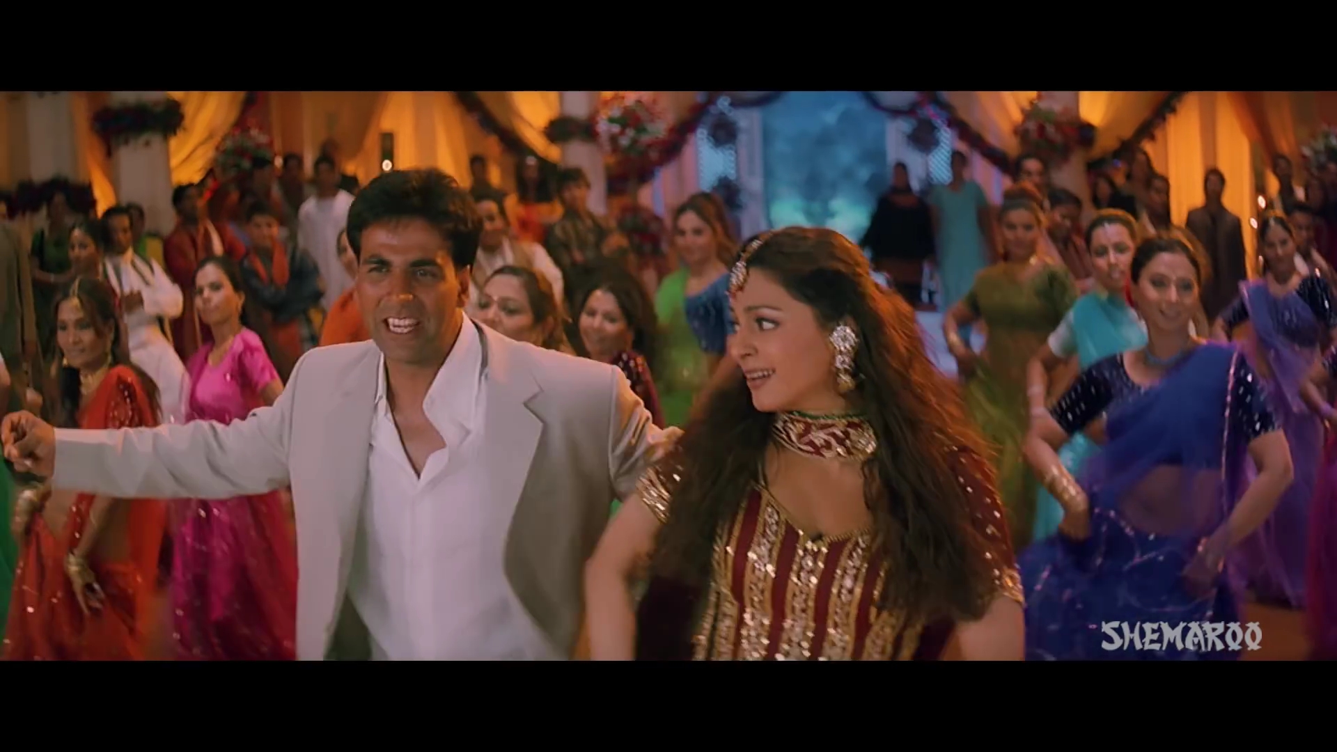2005 - Dosti -5- Mujhe Jhoom Jhoom Ke_1080p.mkv0659.jpg