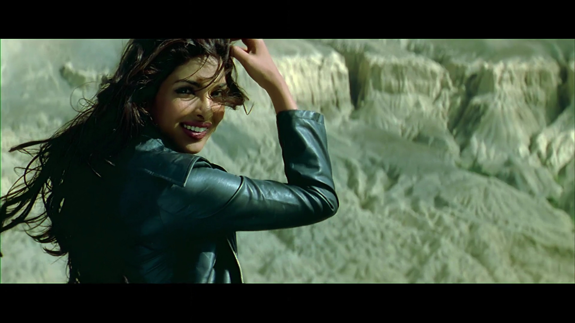 2005 - Waqt -5- Subha Ho Gi_1080p_sub.mkv1362.jpg