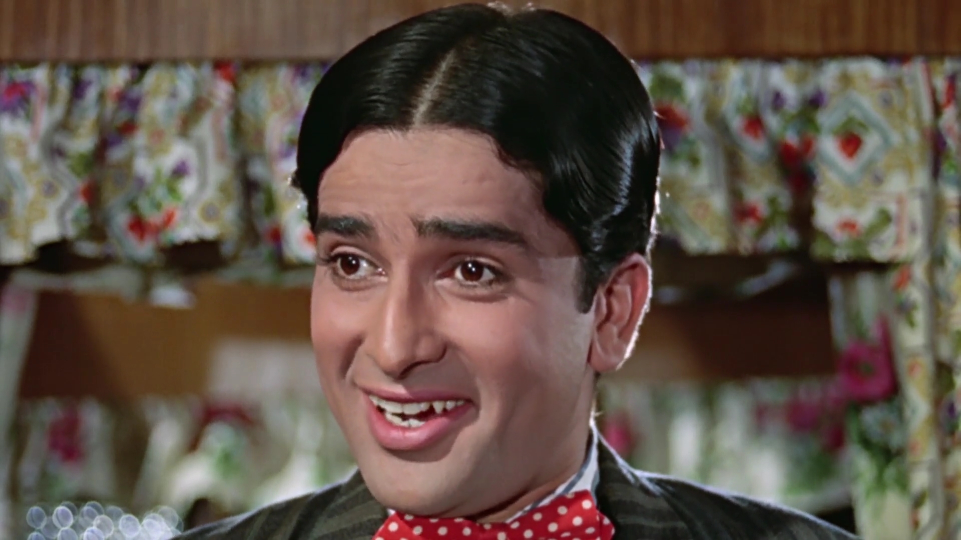 Jab.Jab.Phool.Khile.1965.WEBHDRip.1080p.AVC[(065443)18-38-04].JPG