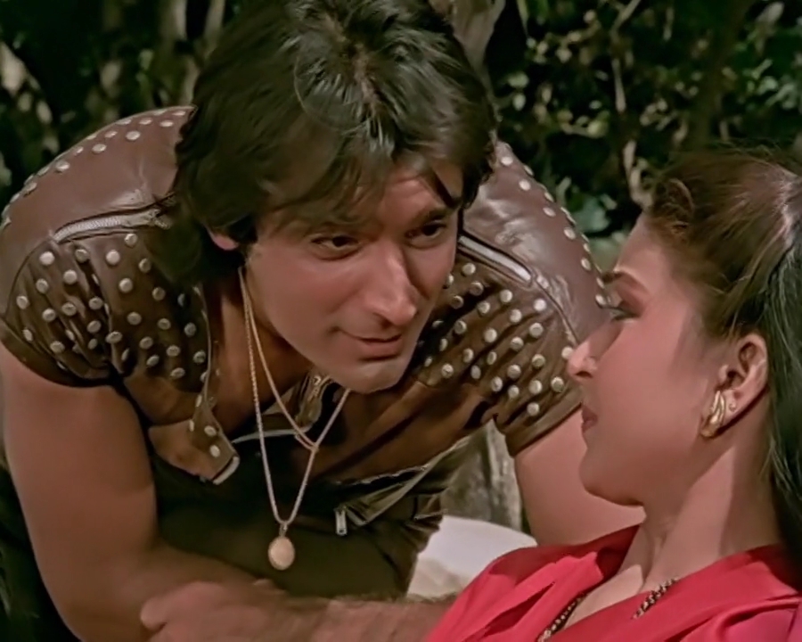 Bhavani.Junction.1985.WebHDRip.720p.AVC[(008279)04-24-42].JPG