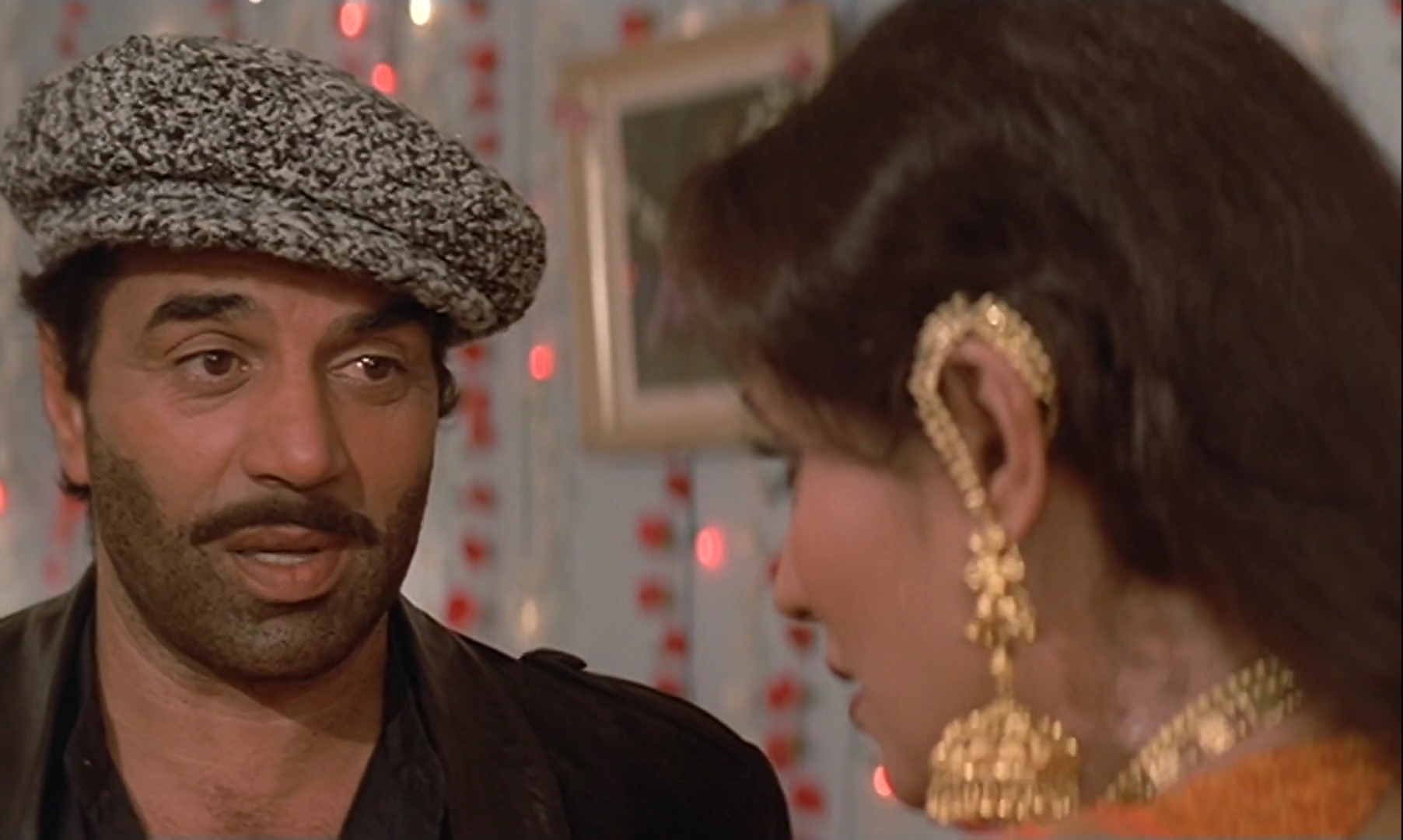 Qayamat.1983.WebHDRip.AVC.AAC.Esub.1080p[(155793)03-51-23].JPG